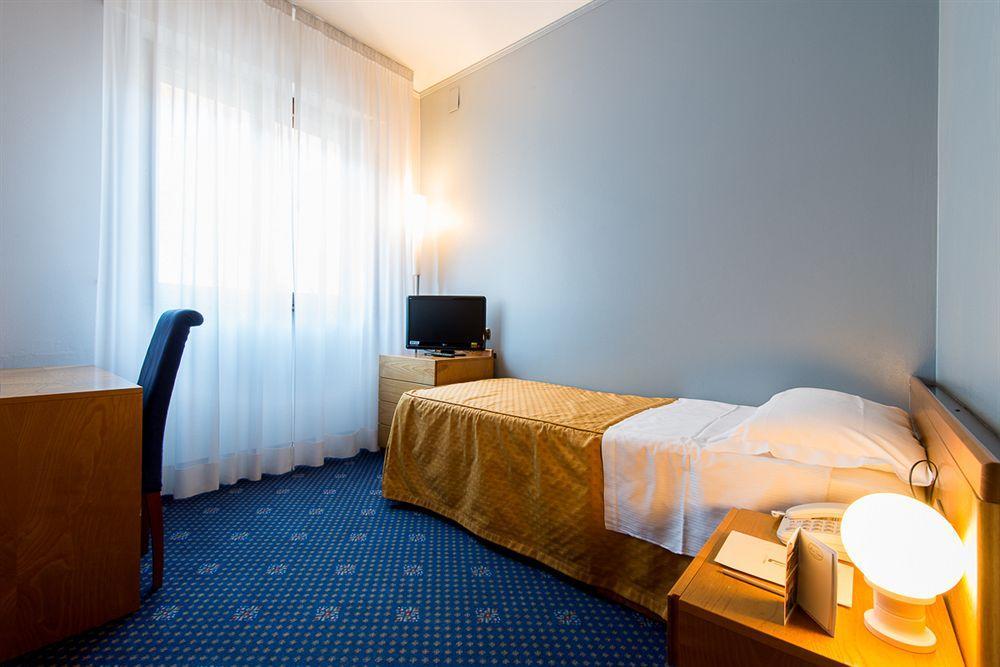 Hotel Terme Vittorio Veneto Εξωτερικό φωτογραφία