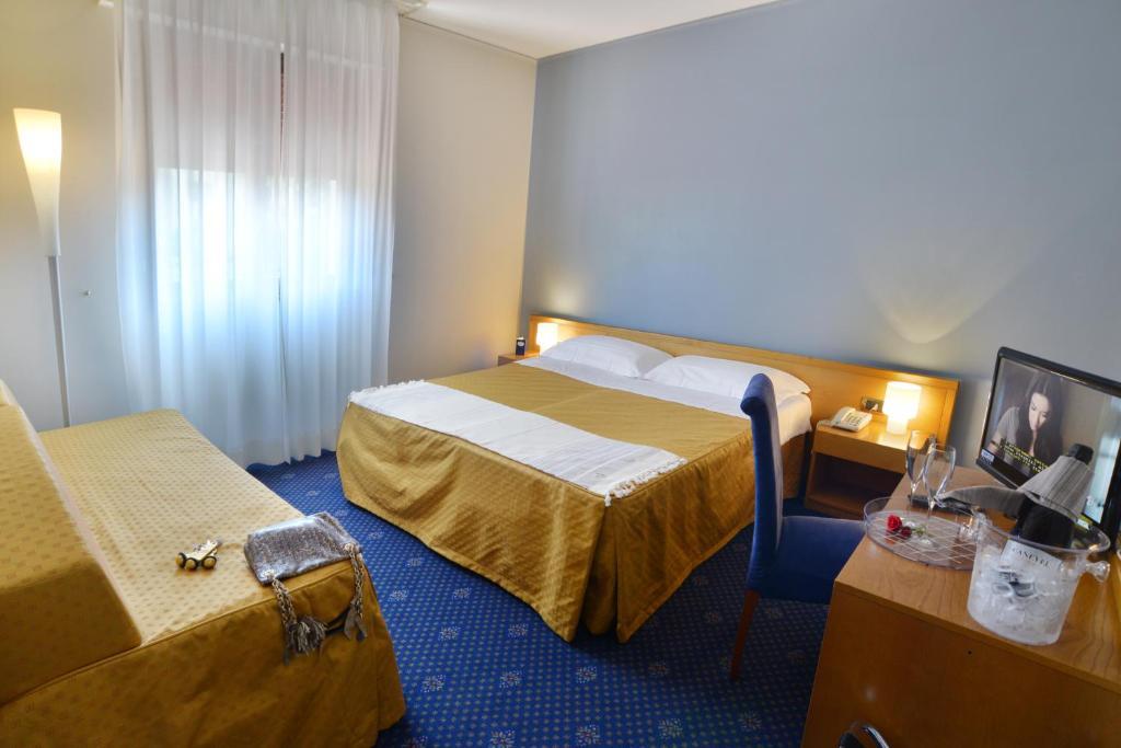 Hotel Terme Vittorio Veneto Δωμάτιο φωτογραφία