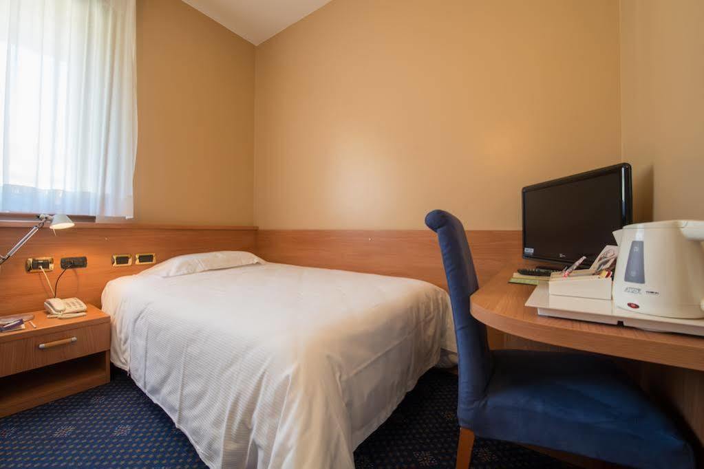 Hotel Terme Vittorio Veneto Εξωτερικό φωτογραφία